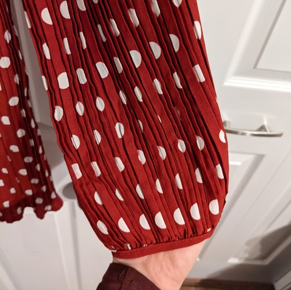 NWT Lulu's Polkadot Shift Dress in Red, Size XSmall - Picture 8 of 10